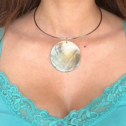 Collar nácar Arela