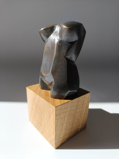 Escultura bronce busto femenino