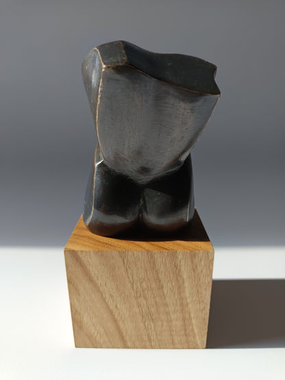 Escultura bronce busto femenino