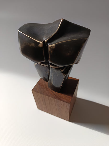 Escultura bronce busto masculino