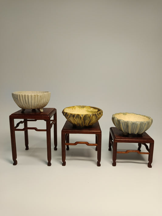 Juego mesas de iroko ·Macetas gres