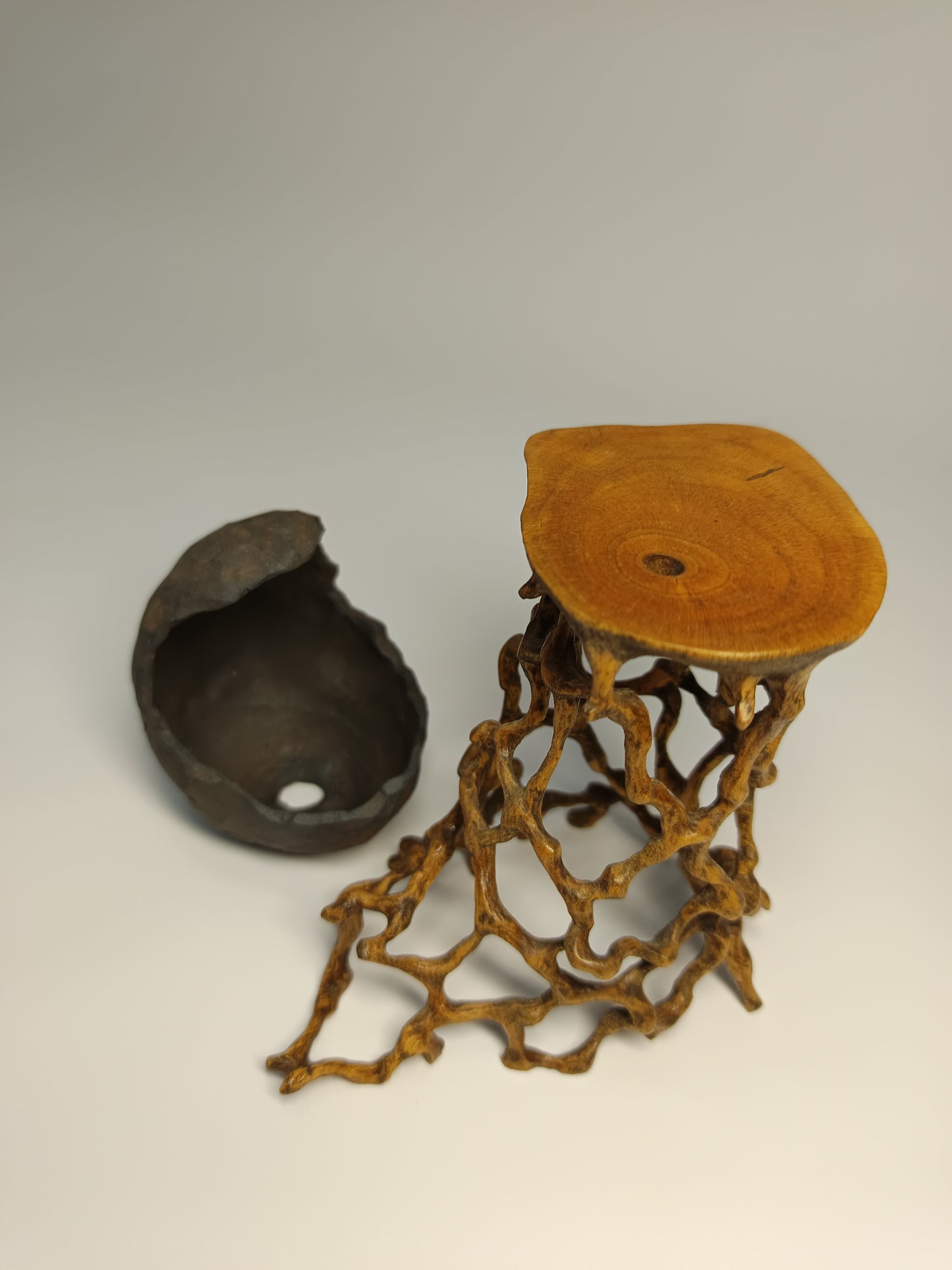 Mesita raíces Buxo · Kurama