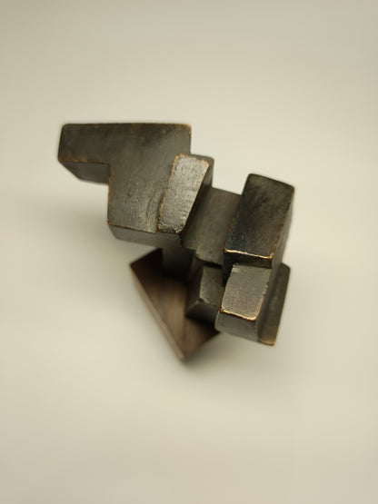 Escultura bronce  volumen 001