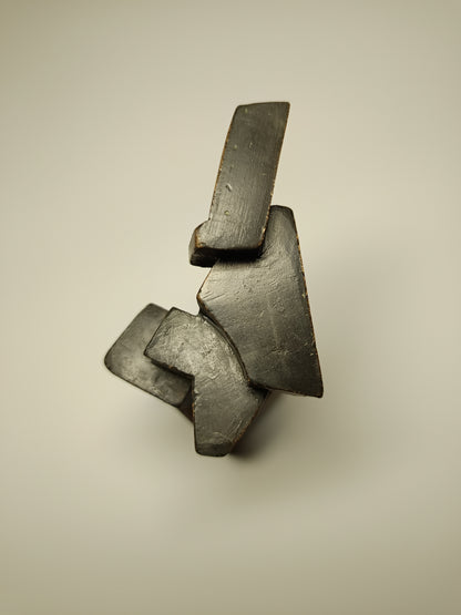 Escultura bronce  volumen 002