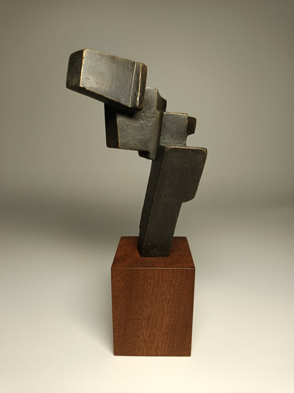 Escultura bronce  volumen 002