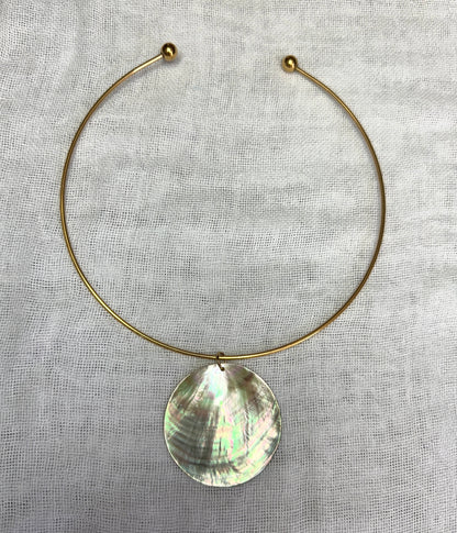 Collar nácar Arela