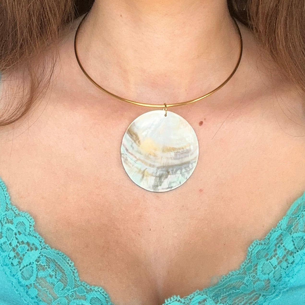 Collar nácar Arela