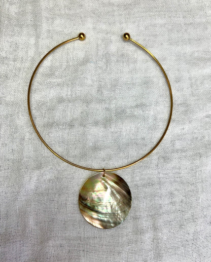 Collar nácar Arela
