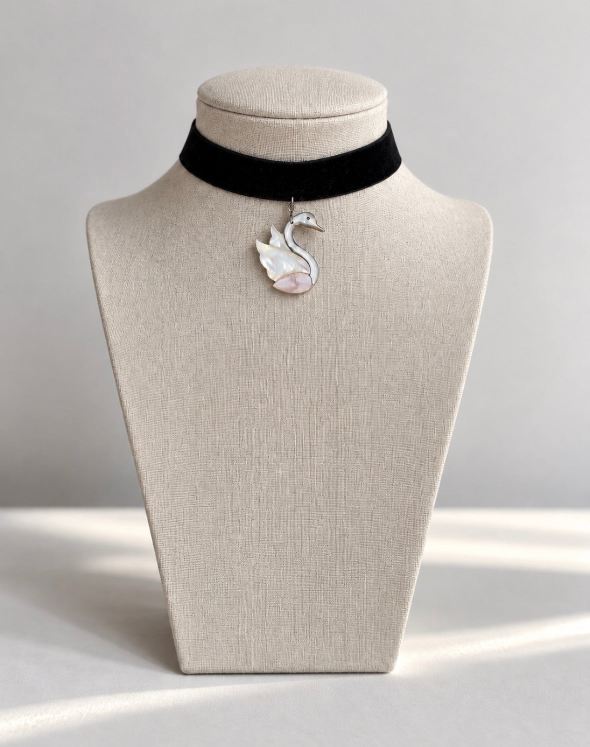 Choker cisne nácar