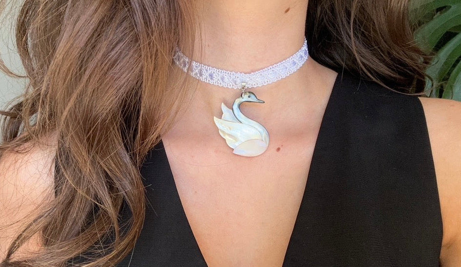 Choker cisne nácar