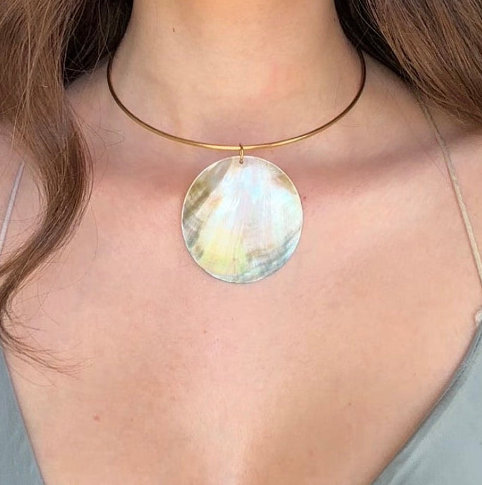 Collar nácar Arela