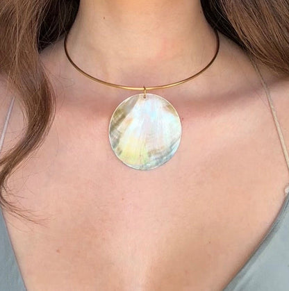 Collar nácar Arela